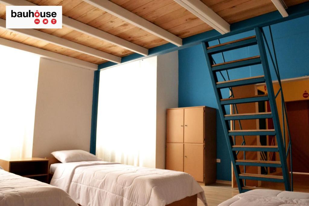 Bauhouse Backpacker Hostel Куэнка Номер фото